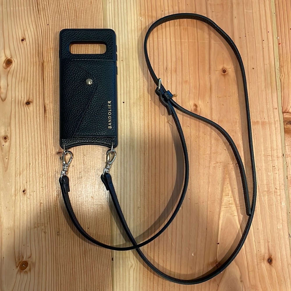 Bandolier HAILEY Side Slot Leather Crossbody Bandolier in Black/Gold